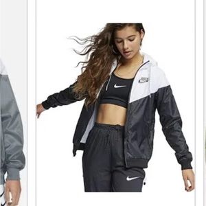 Nike Two Toned Windrunner/Rain Jacket